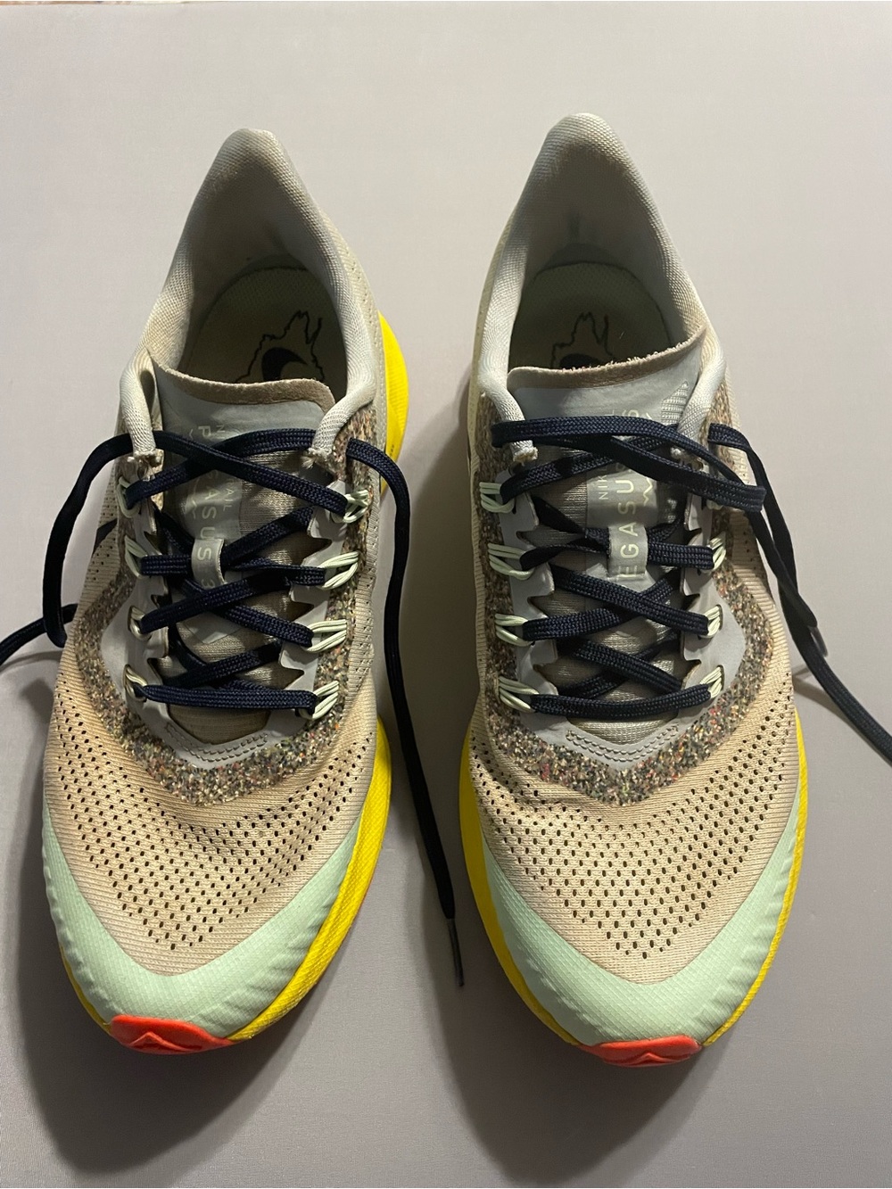 Nike Men’s Trail Pegasus Beige Multicolor Running Shoes with Yellow Accents